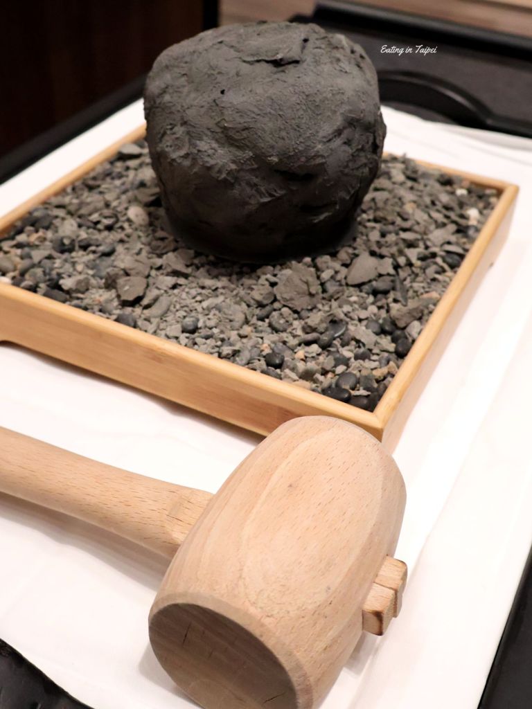 Silks Place Tainan Infinity Buddha jumps over the wall